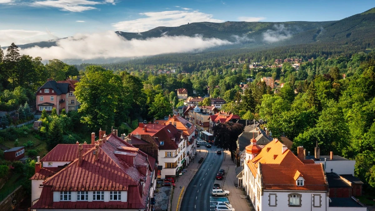 Szklarska Poręba. TOP 8 miejsc, które warto zobaczyć [PRZEWODNIK]